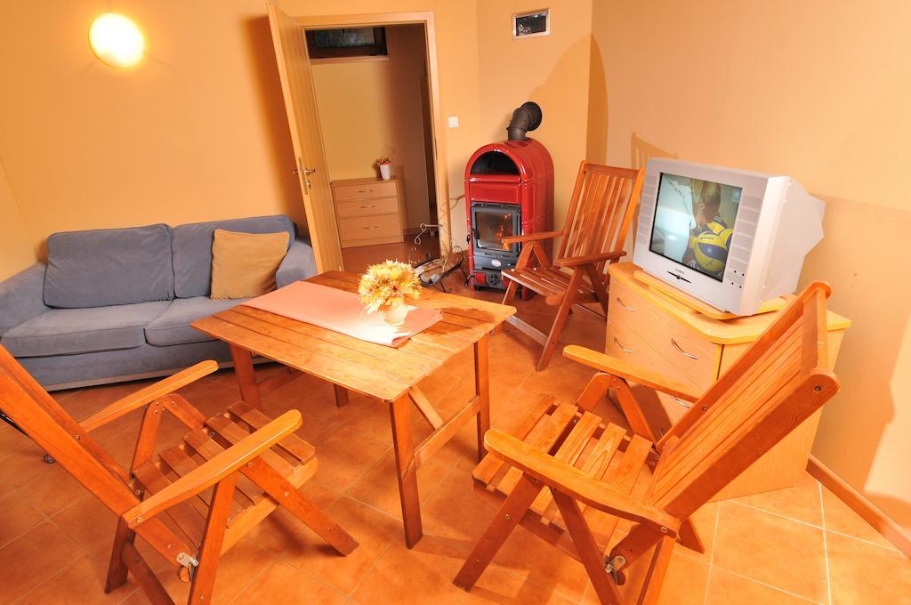 Centrum Wypoczynkowo-Konferencyjne Solaris Łazy Esterno foto